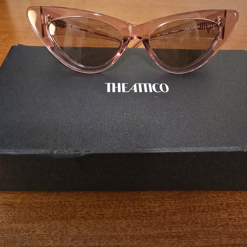 NEW The Attico x LINDA FARROW Dora Sunglasses in Pink - Picture 13 of 16